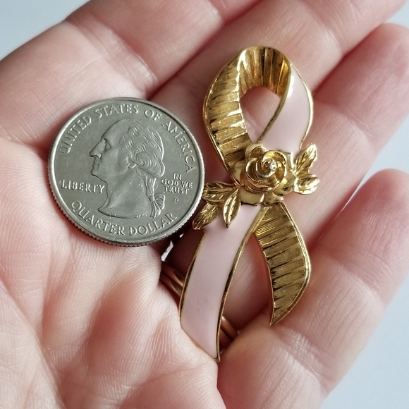 Avon Breast Cancer ribbon brooch pink gold rose - Picture 8 of 8